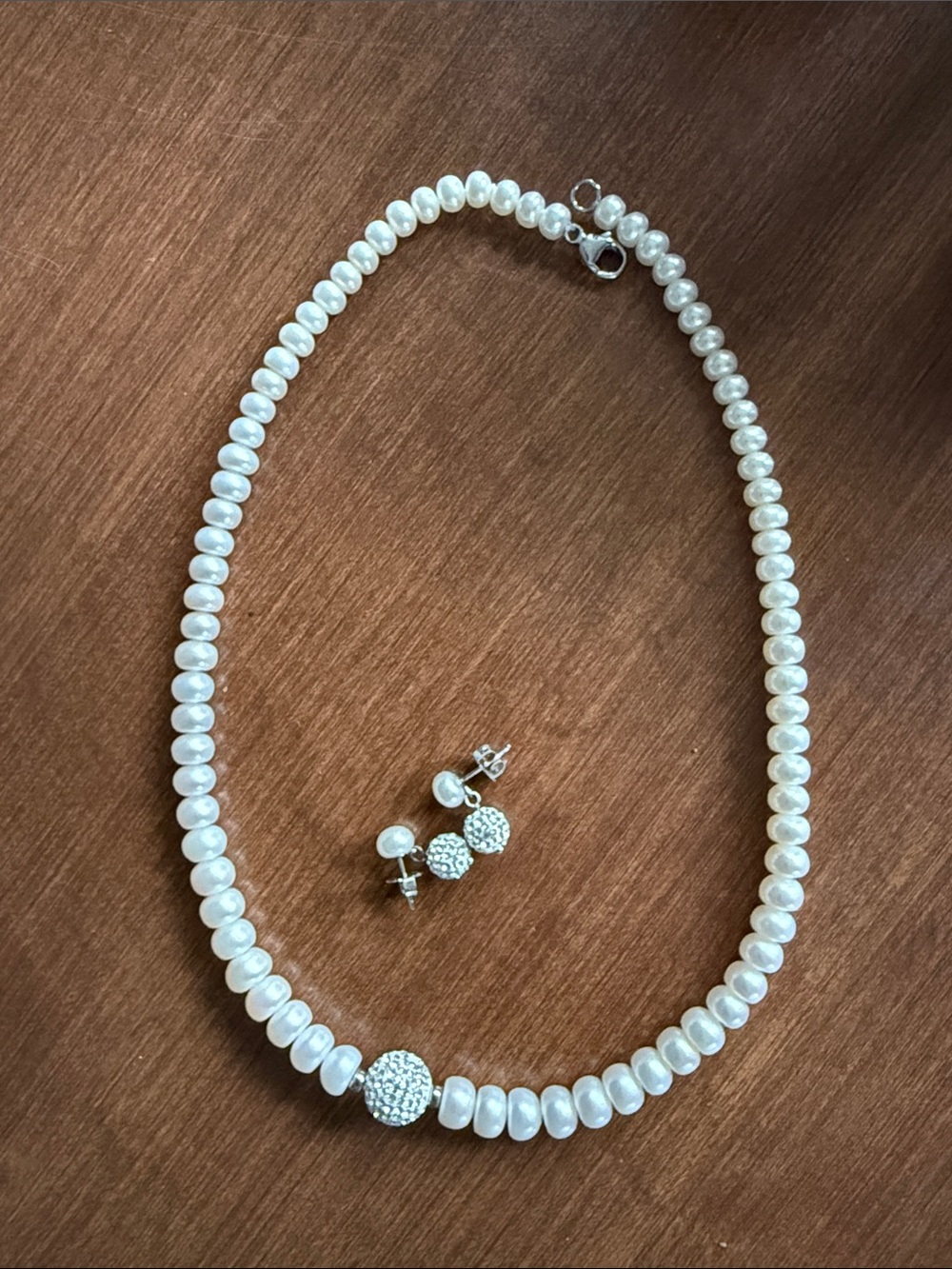 Pearl necklace with matching post earrings